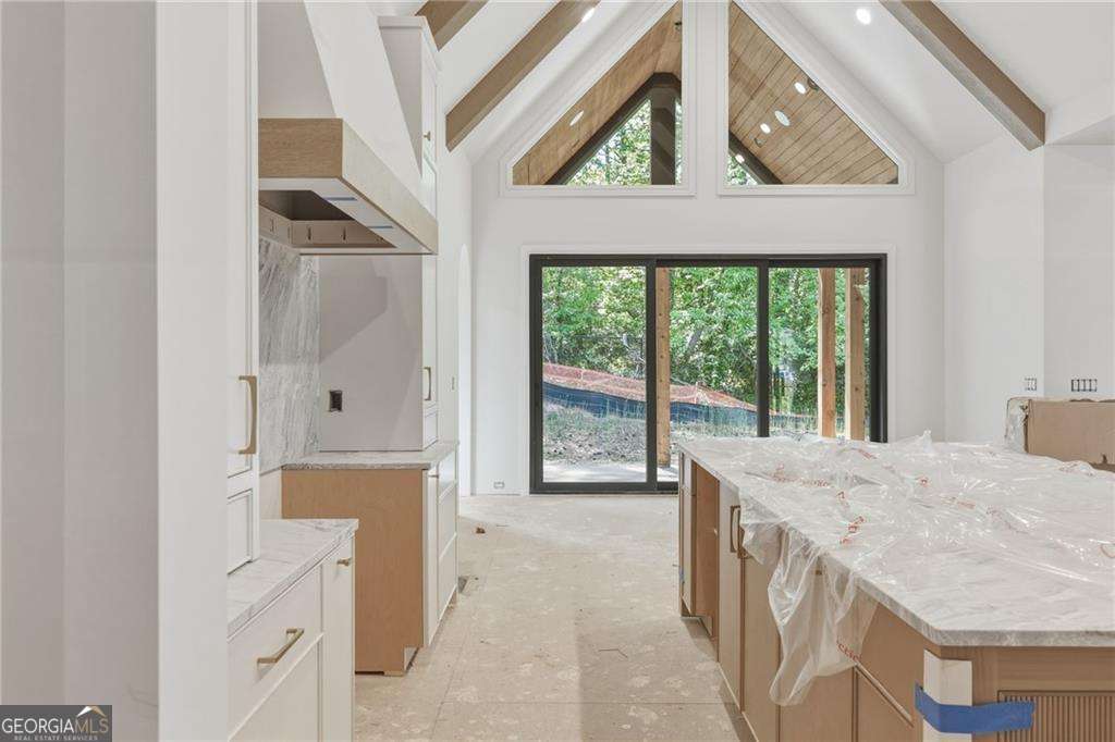 720 Edgewater Trail