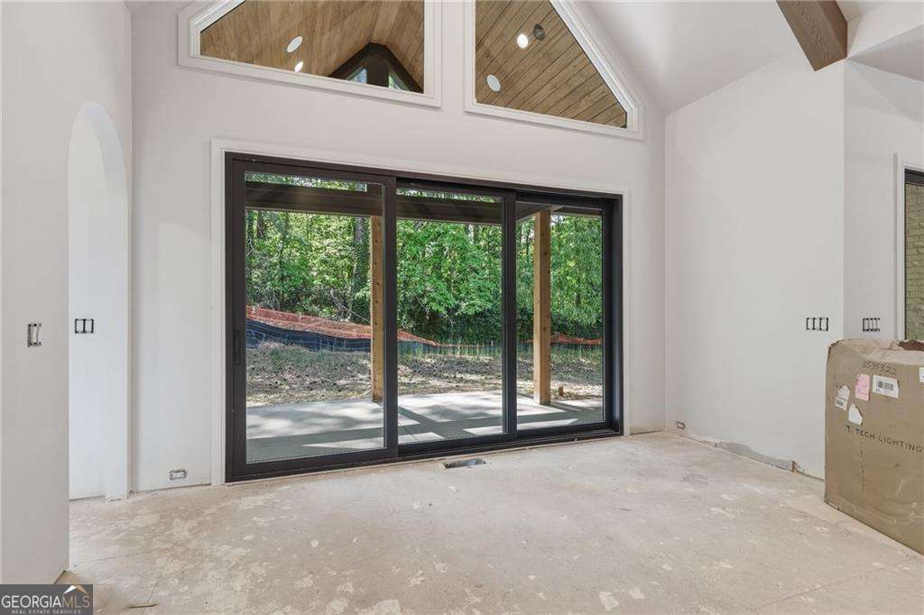720 Edgewater Trail