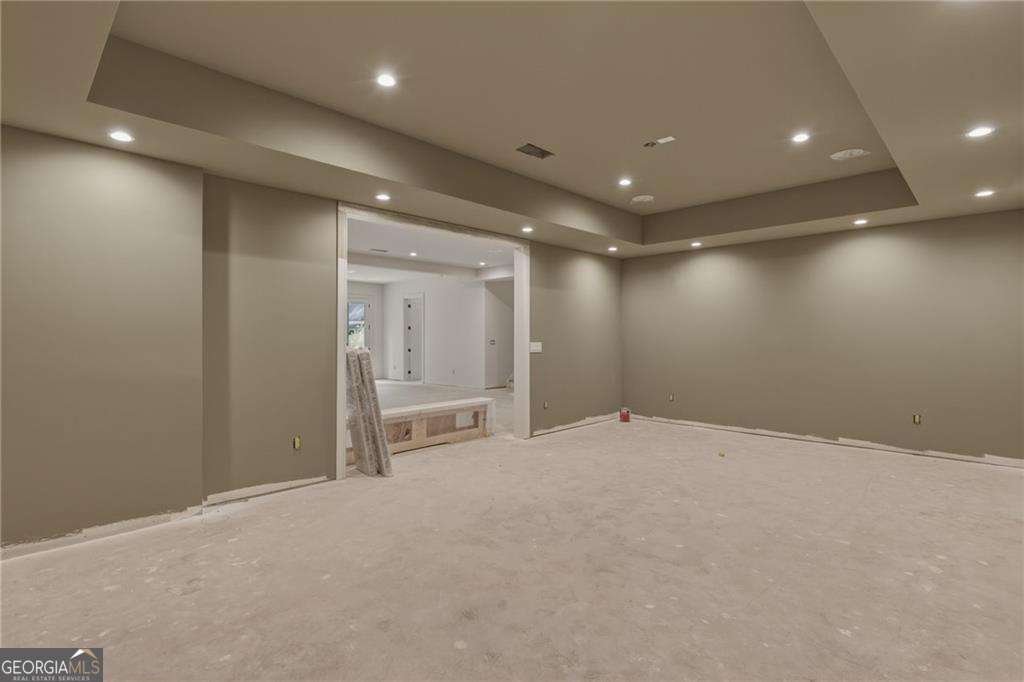 720 Edgewater Trail