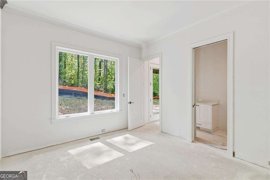 720 Edgewater Trail