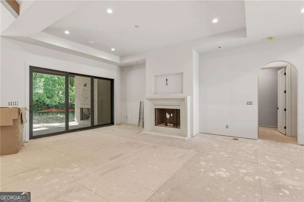 720 Edgewater Trail