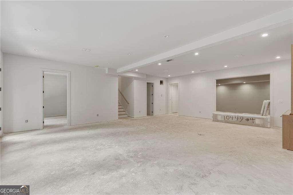 720 Edgewater Trail