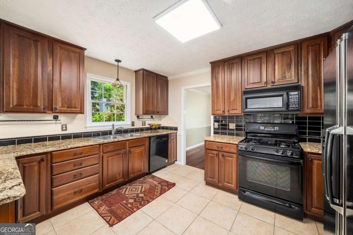166 Plantation Trace