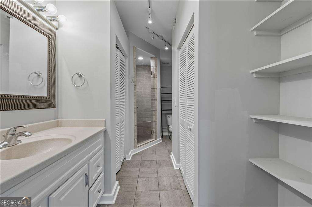 800 Peachtree Street NE # 1517