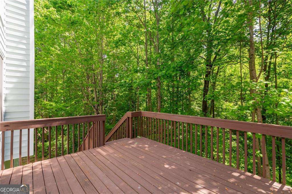 5678 Coopers Glen Court SW
