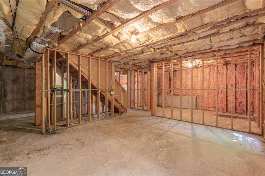 5678 Coopers Glen Court SW