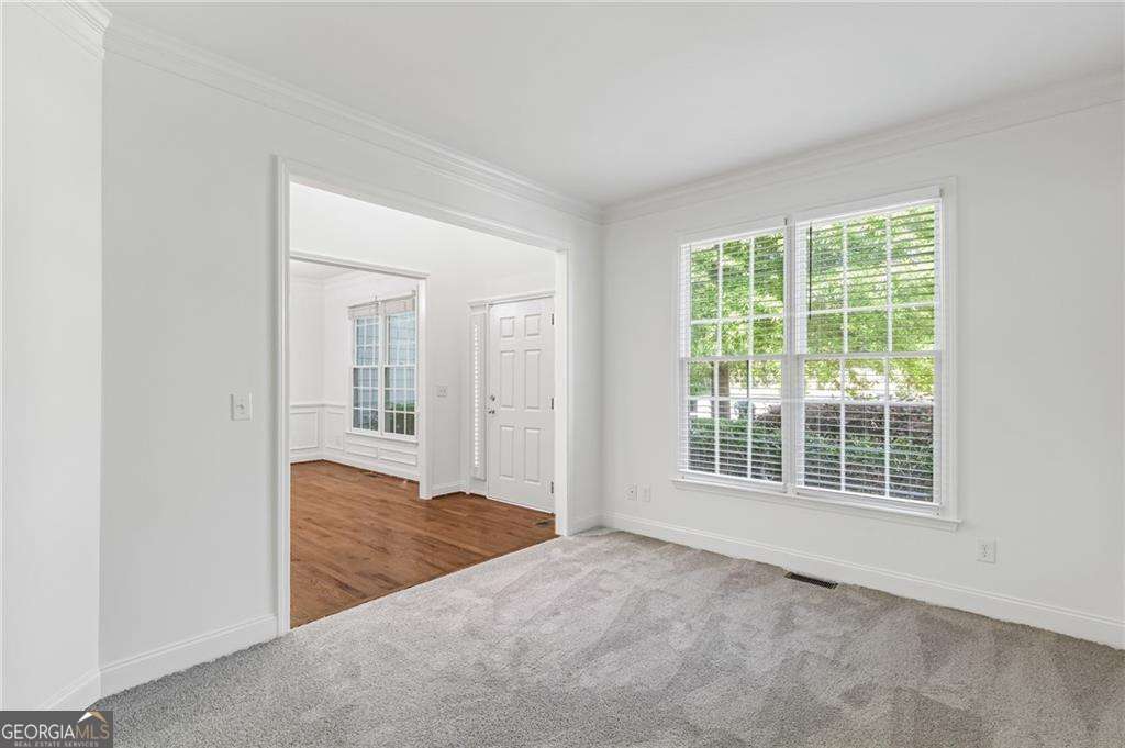5678 Coopers Glen Court SW