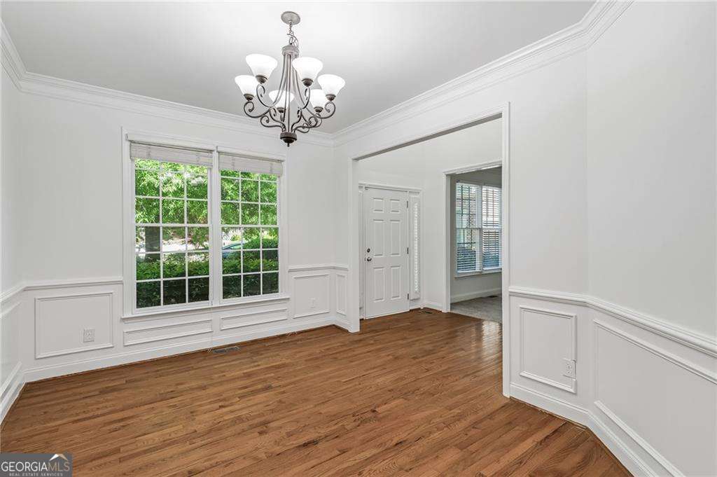 5678 Coopers Glen Court SW