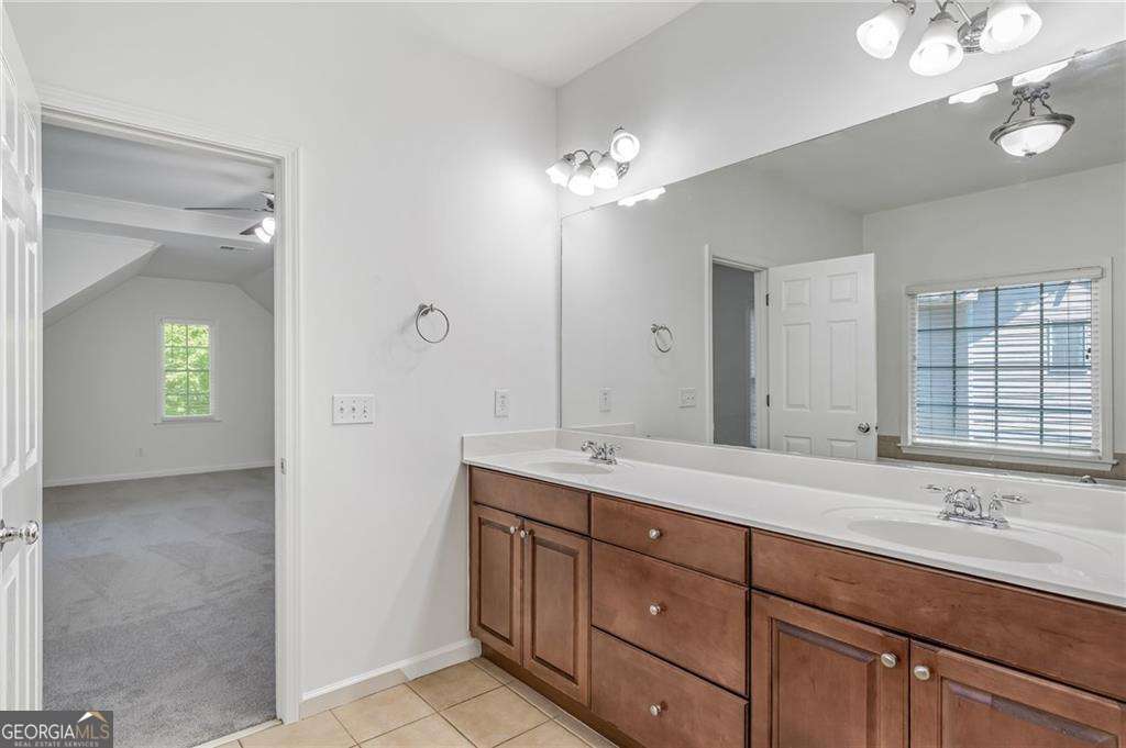 5678 Coopers Glen Court SW