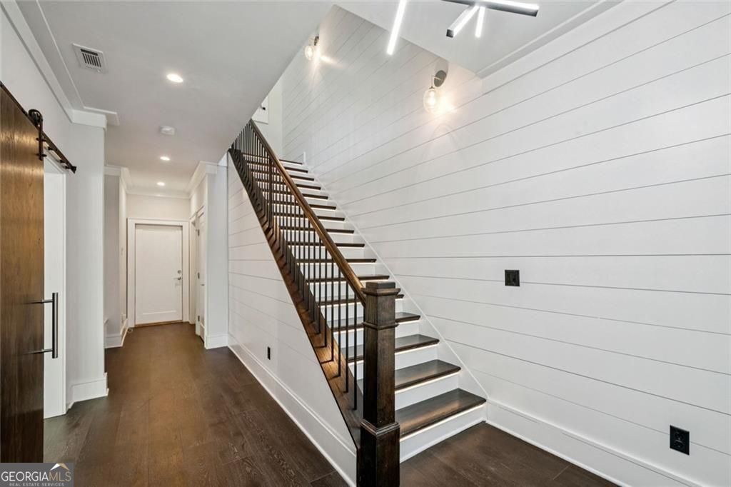 2528 Appleden Place
