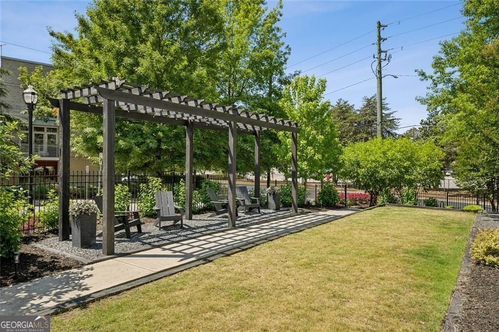 2528 Appleden Place