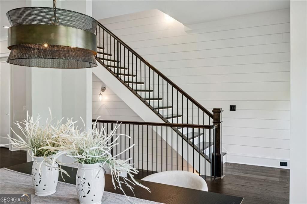 2528 Appleden Place