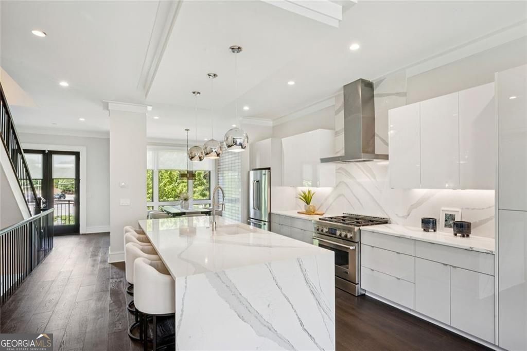 2528 Appleden Place