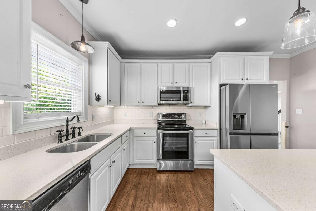 584 Edgewood Drive