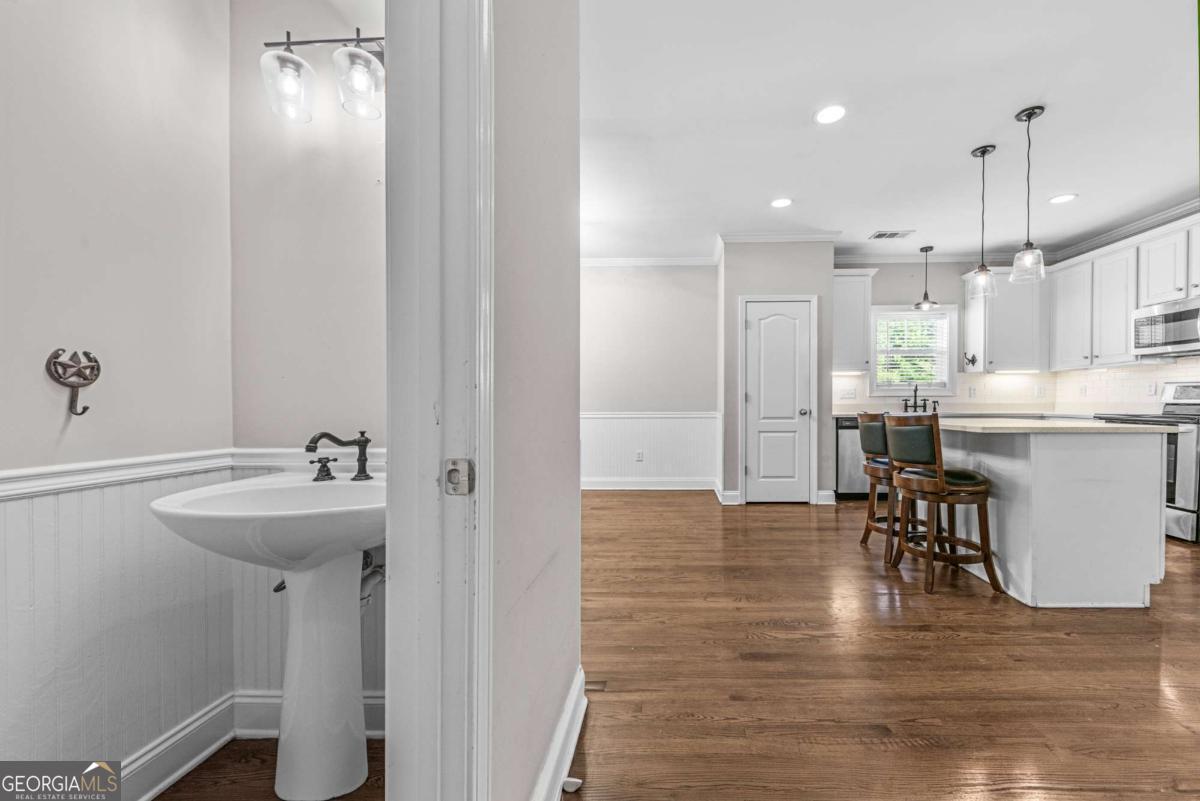 584 Edgewood Drive