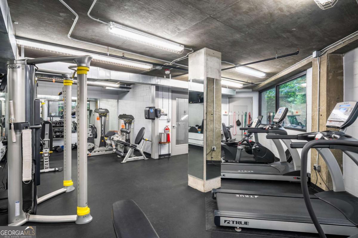 3235 Roswell Road NE # 405