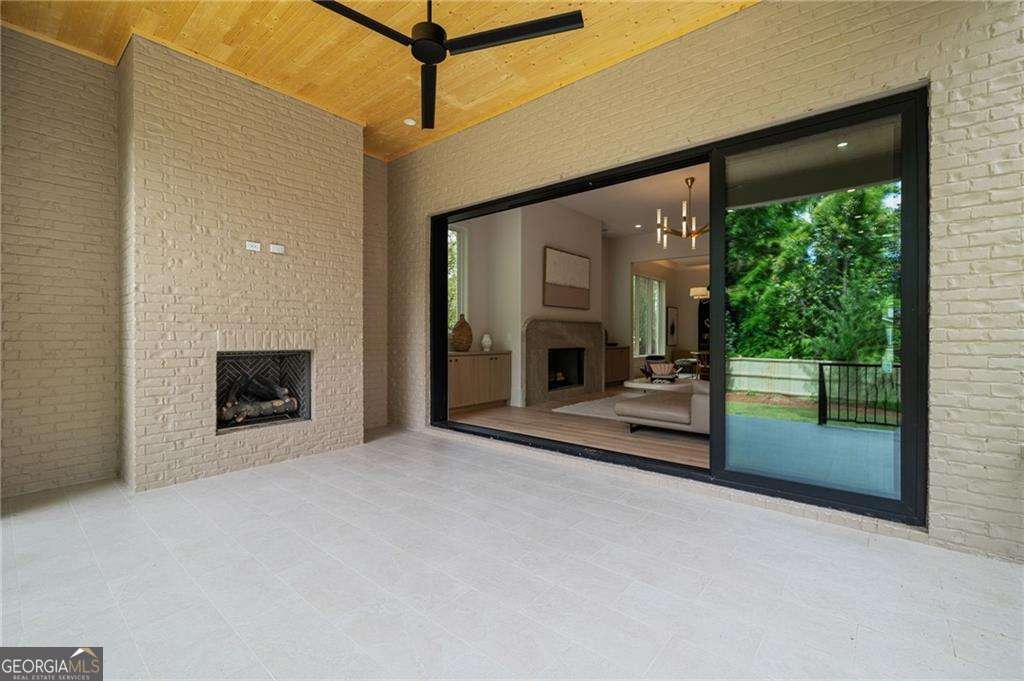 175 Pebble Trail