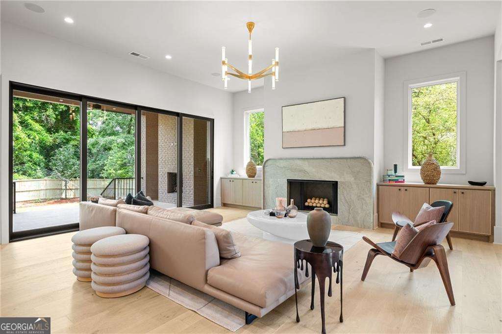 175 Pebble Trail
