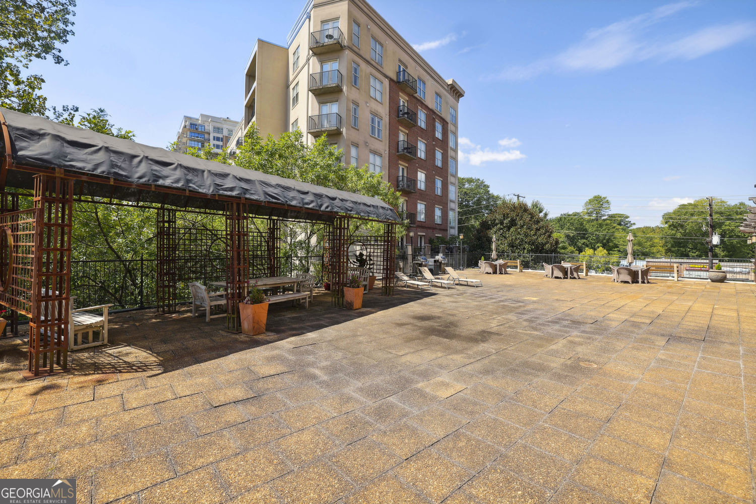 2285 Peachtree Road NE # 404