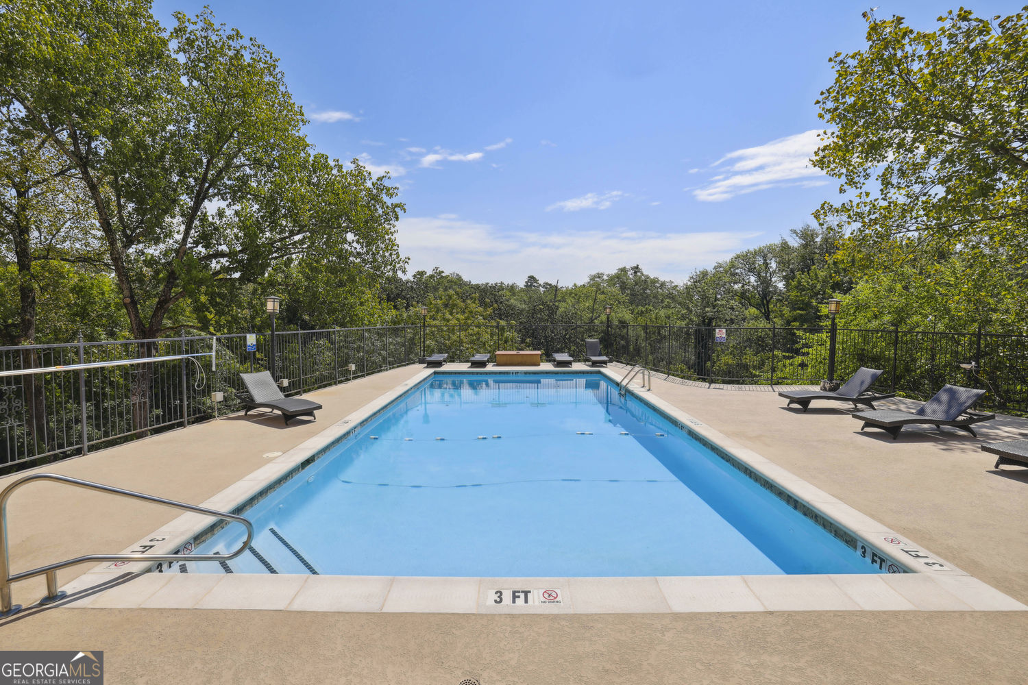 2285 Peachtree Road NE # 404