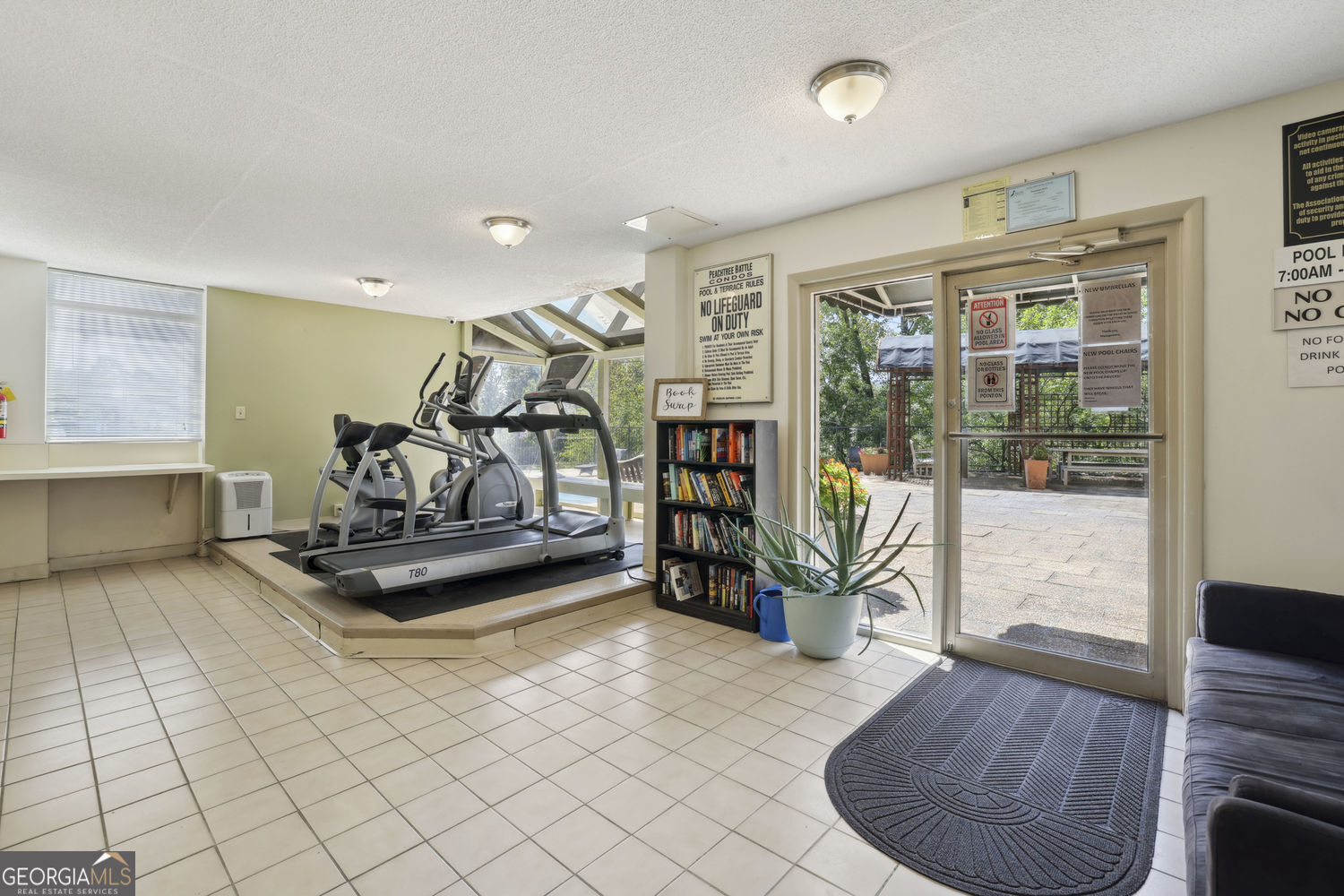 2285 Peachtree Road NE # 404