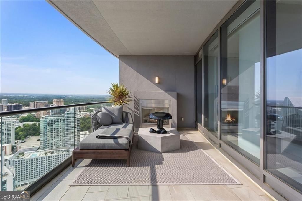 3344 Peachtree Road NE # 4104