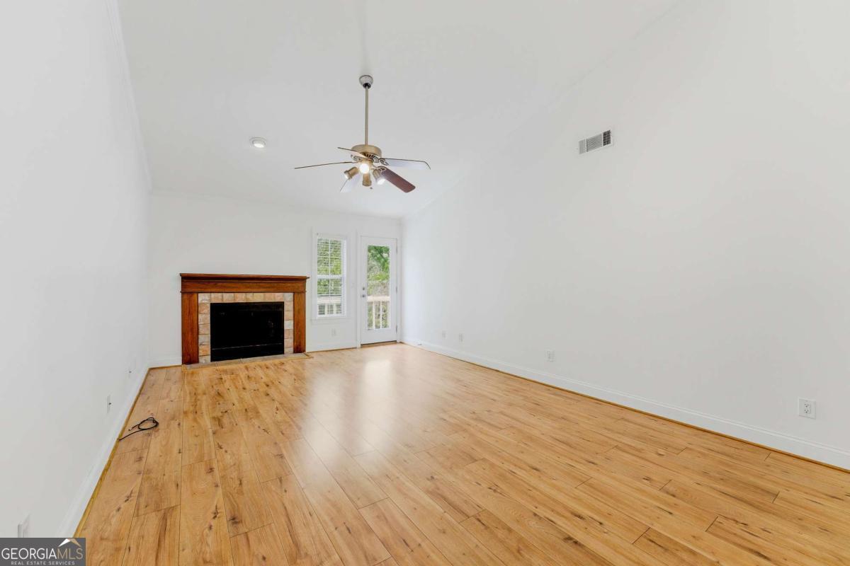 352 Teal Court