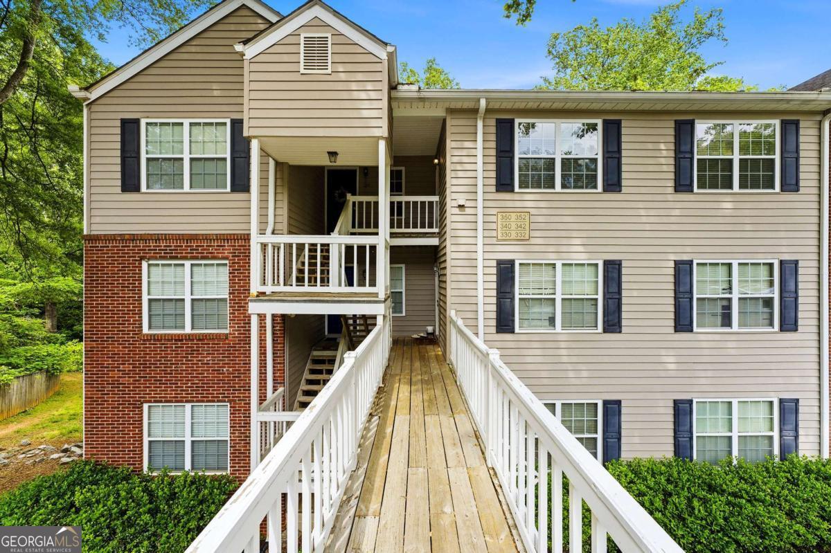 352 Teal Court