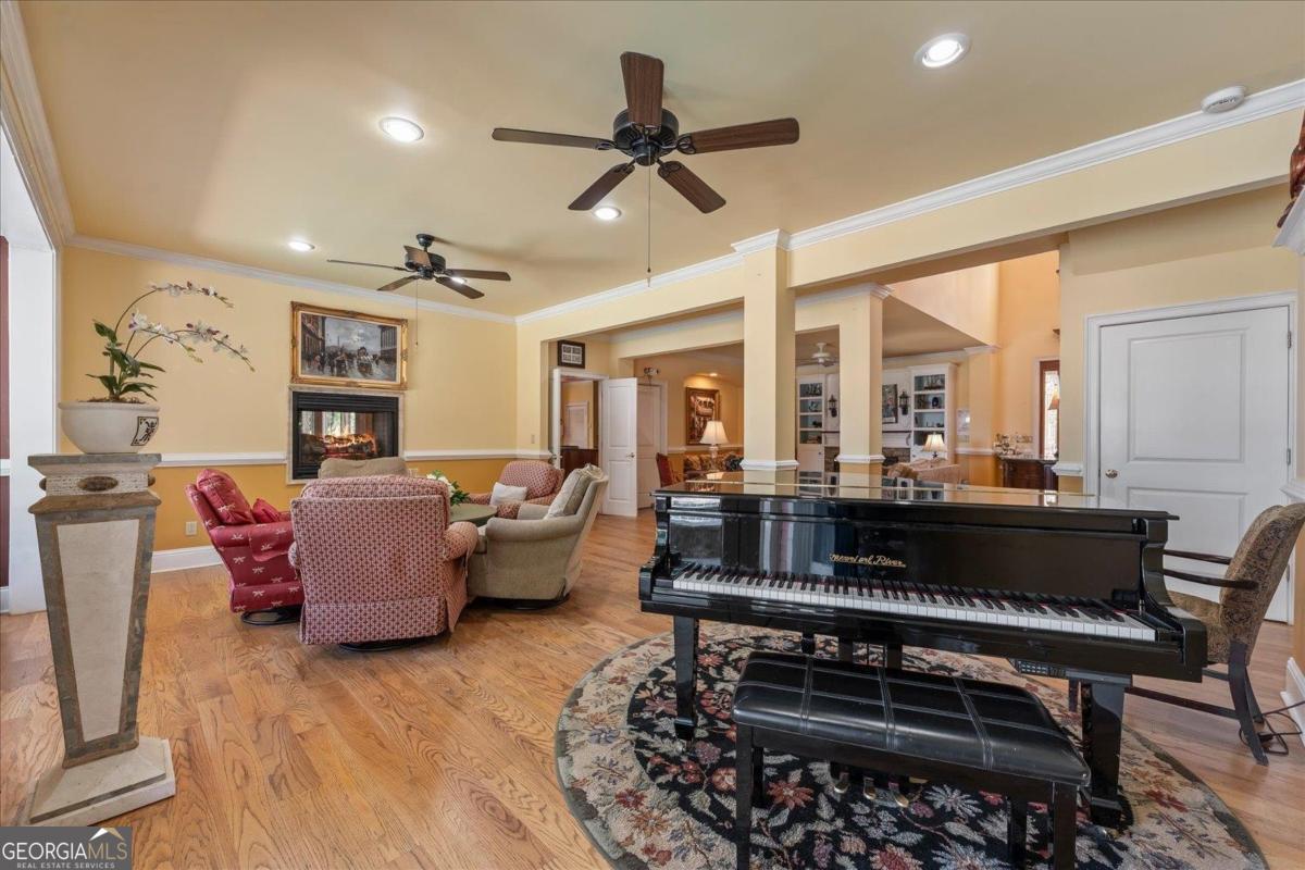 1741 Indian Woods