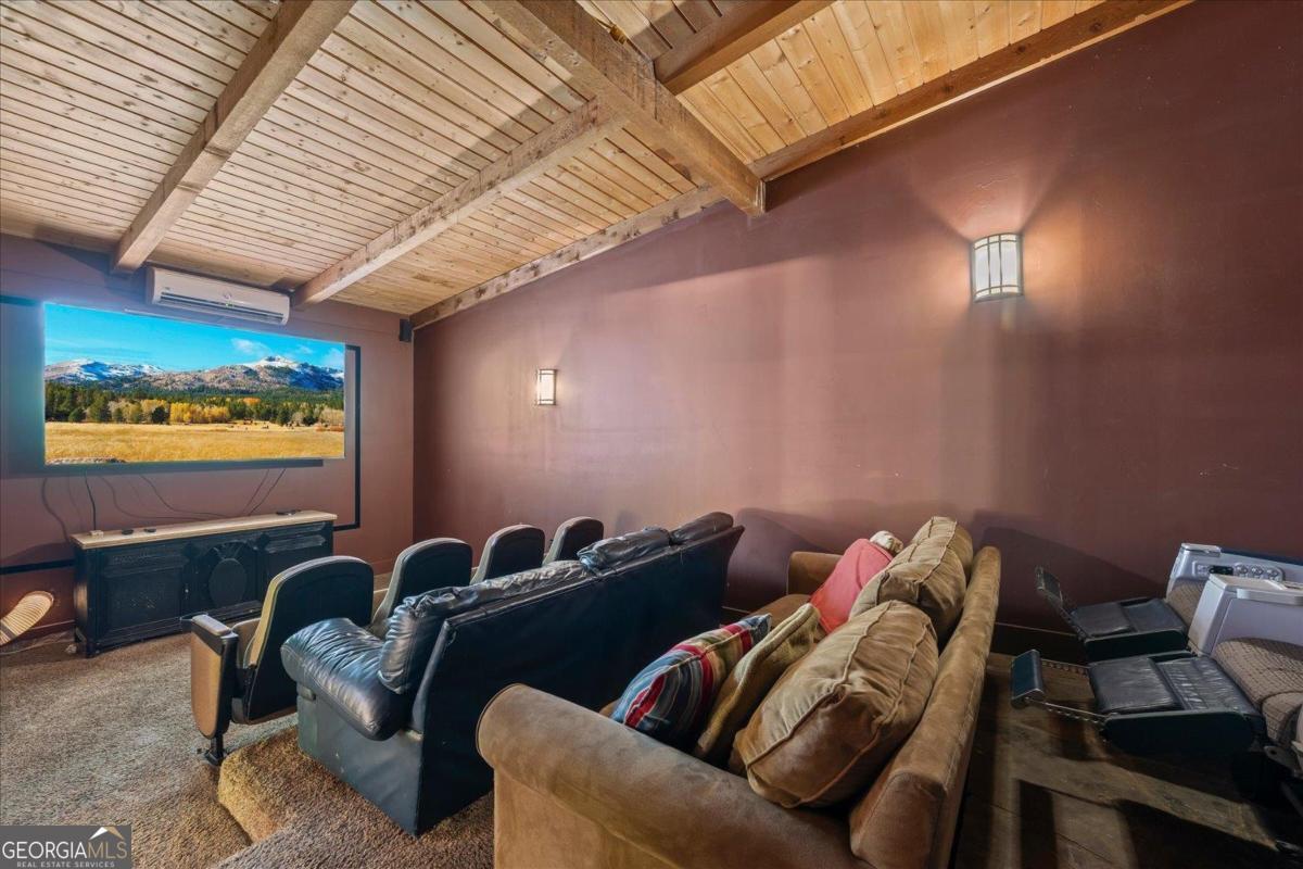 1741 Indian Woods