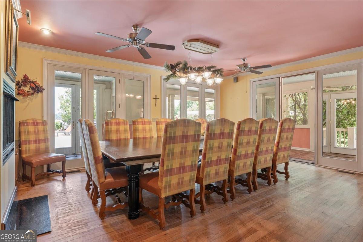 1741 Indian Woods