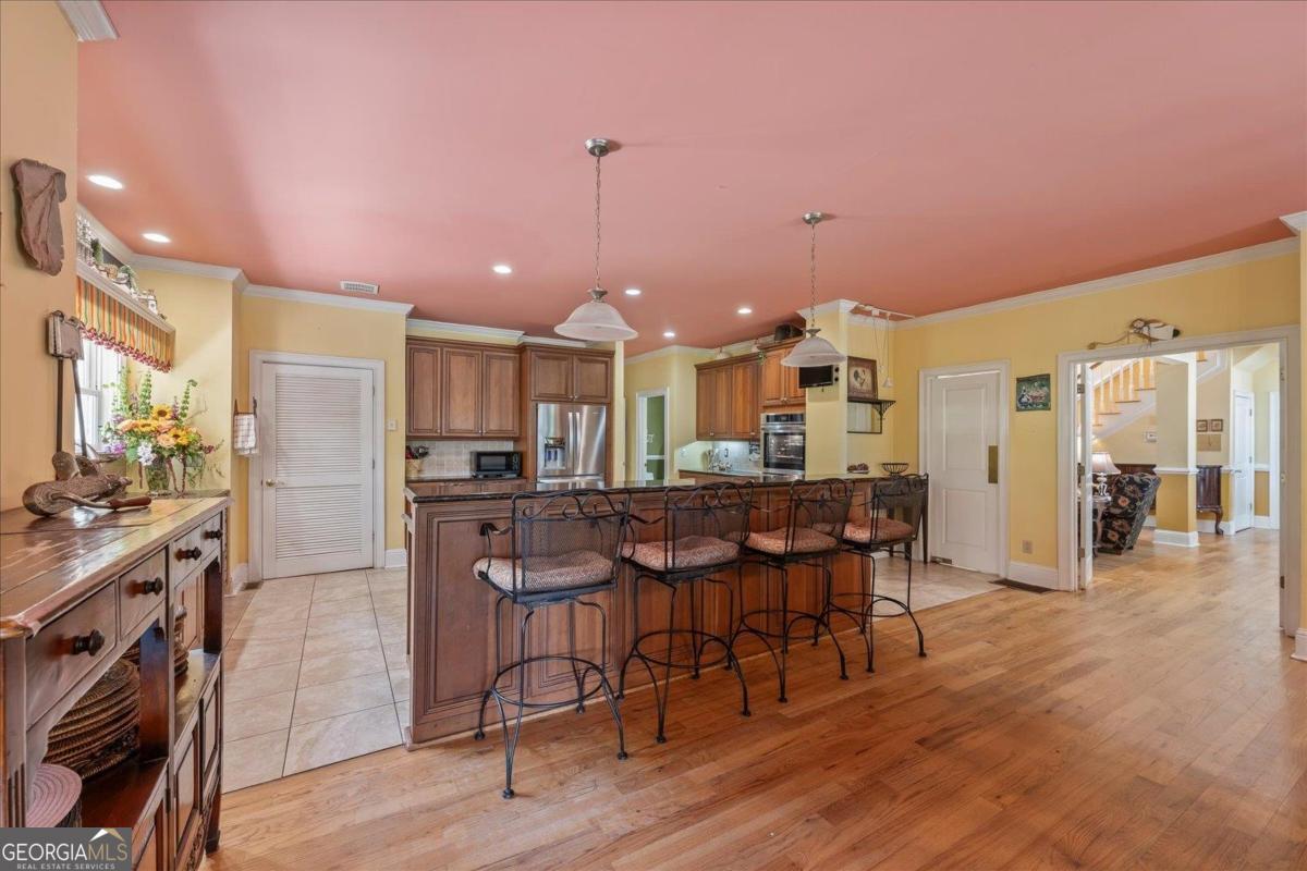1741 Indian Woods