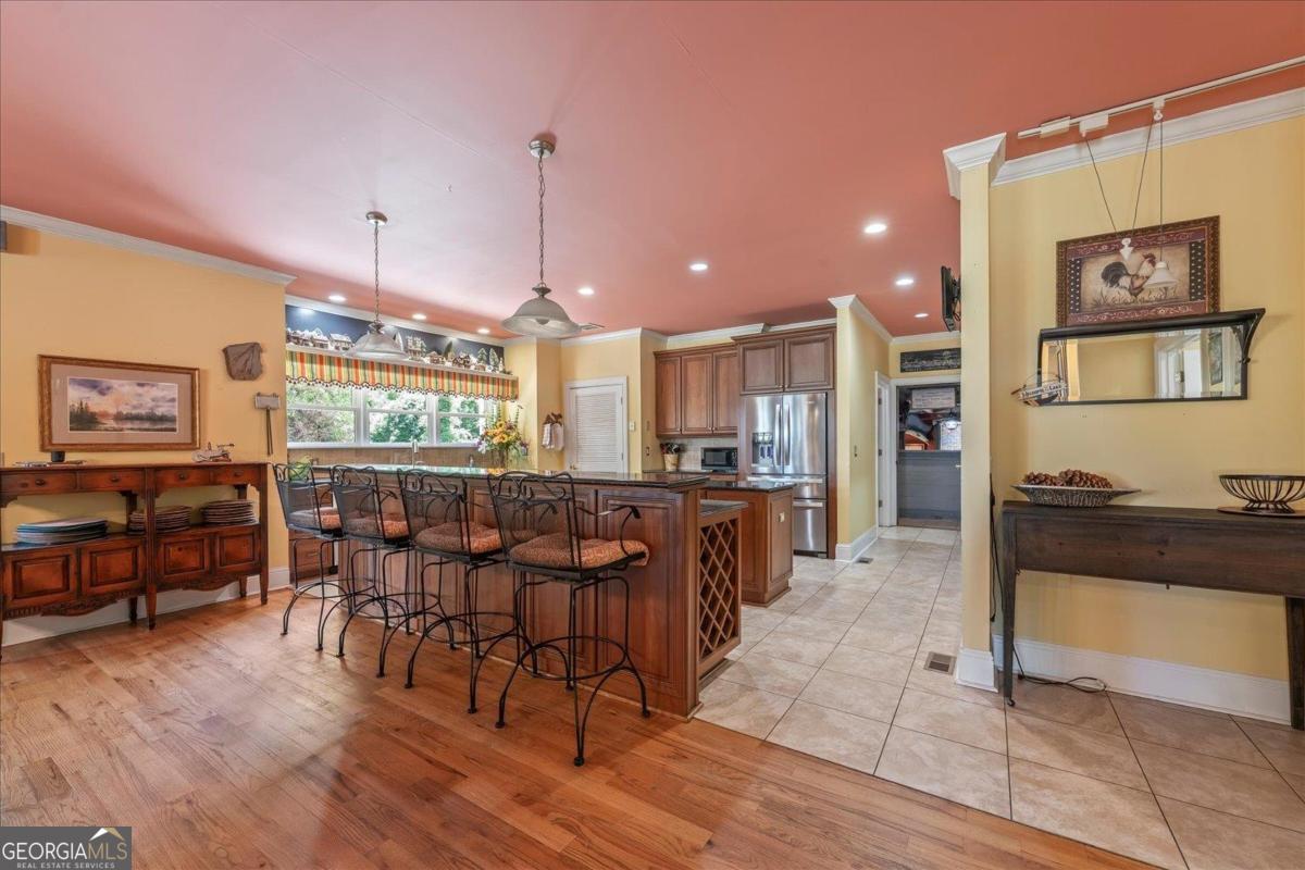 1741 Indian Woods