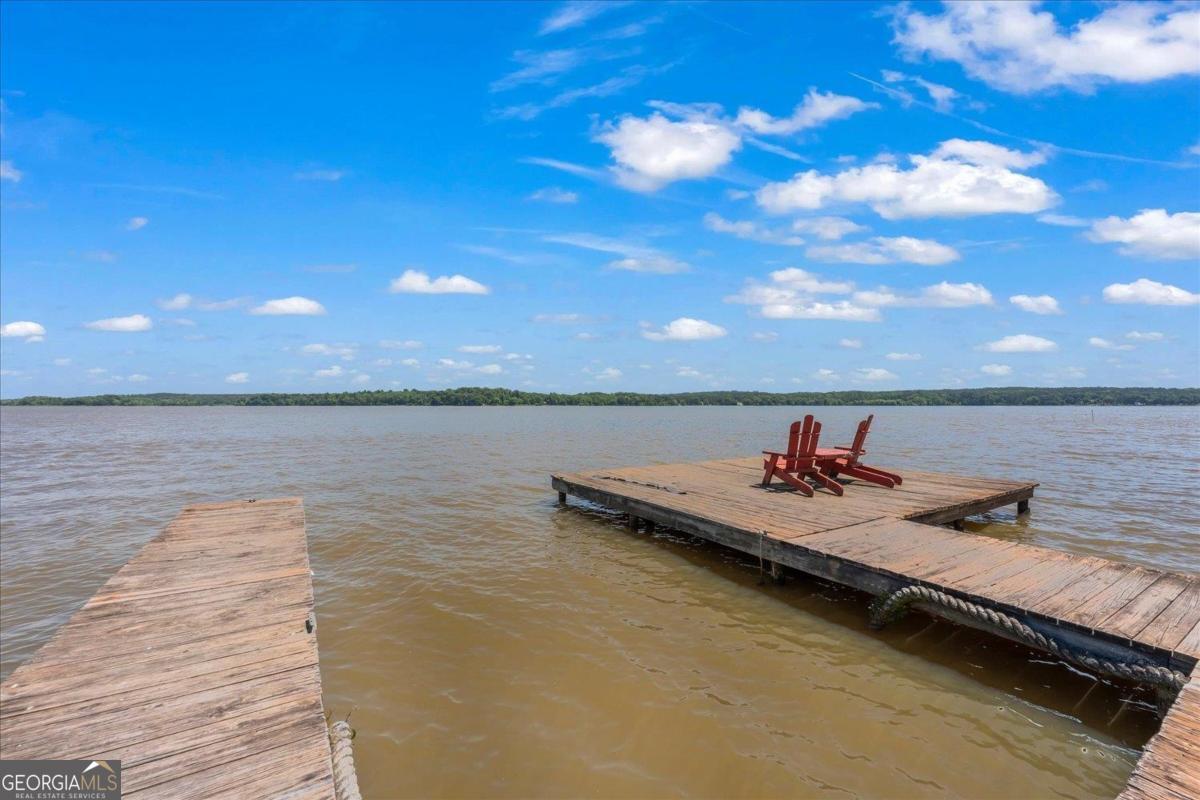 1741 Indian Woods