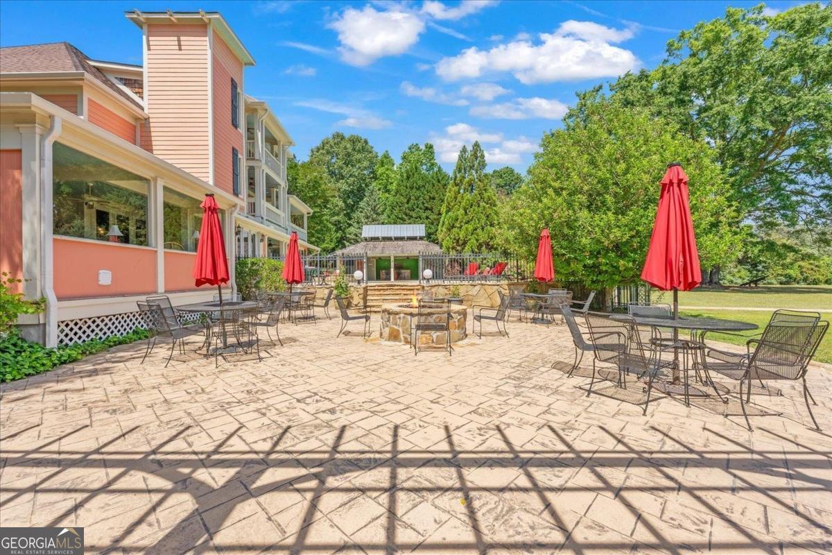 1741 Indian Woods