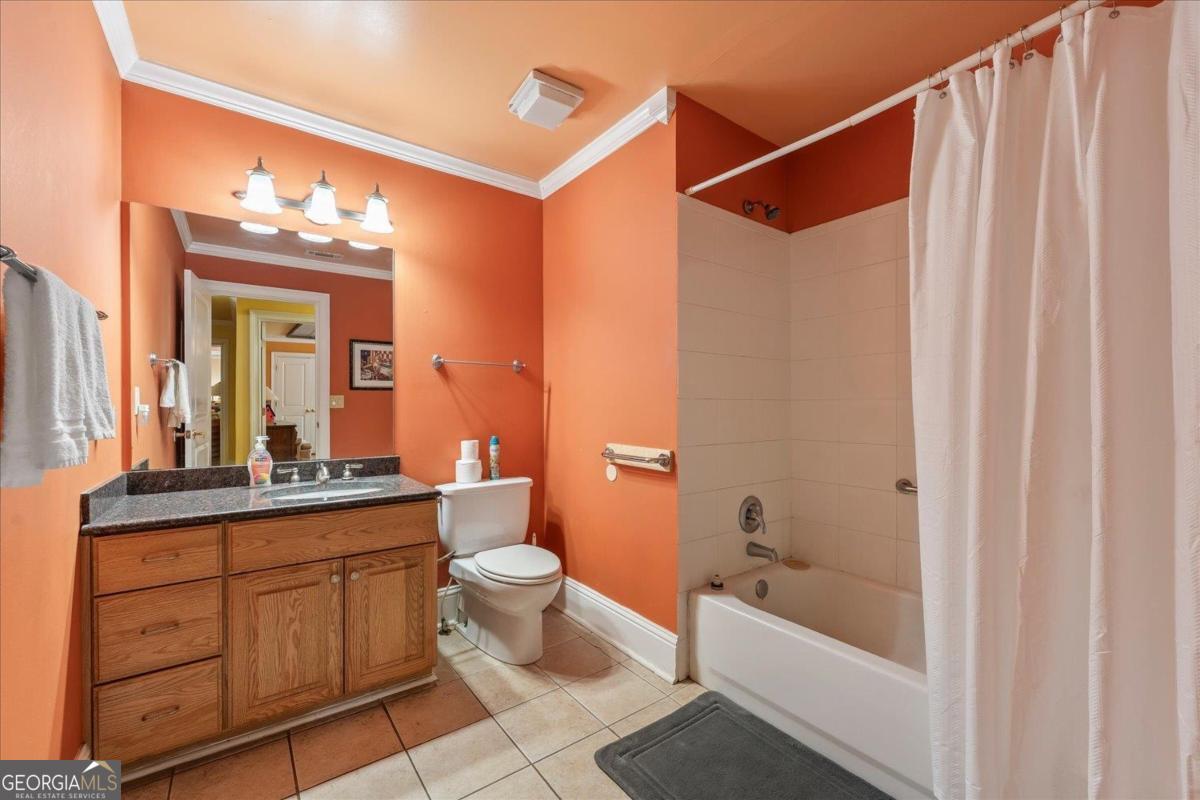 1741 Indian Woods