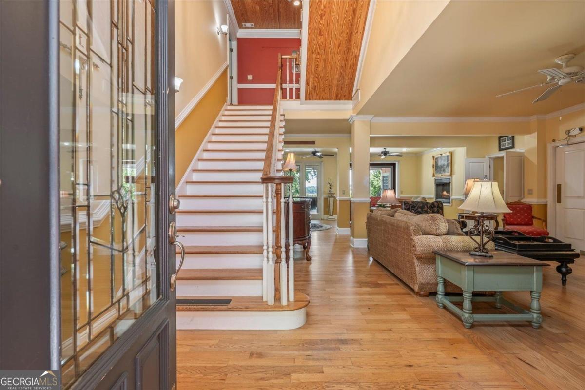 1741 Indian Woods