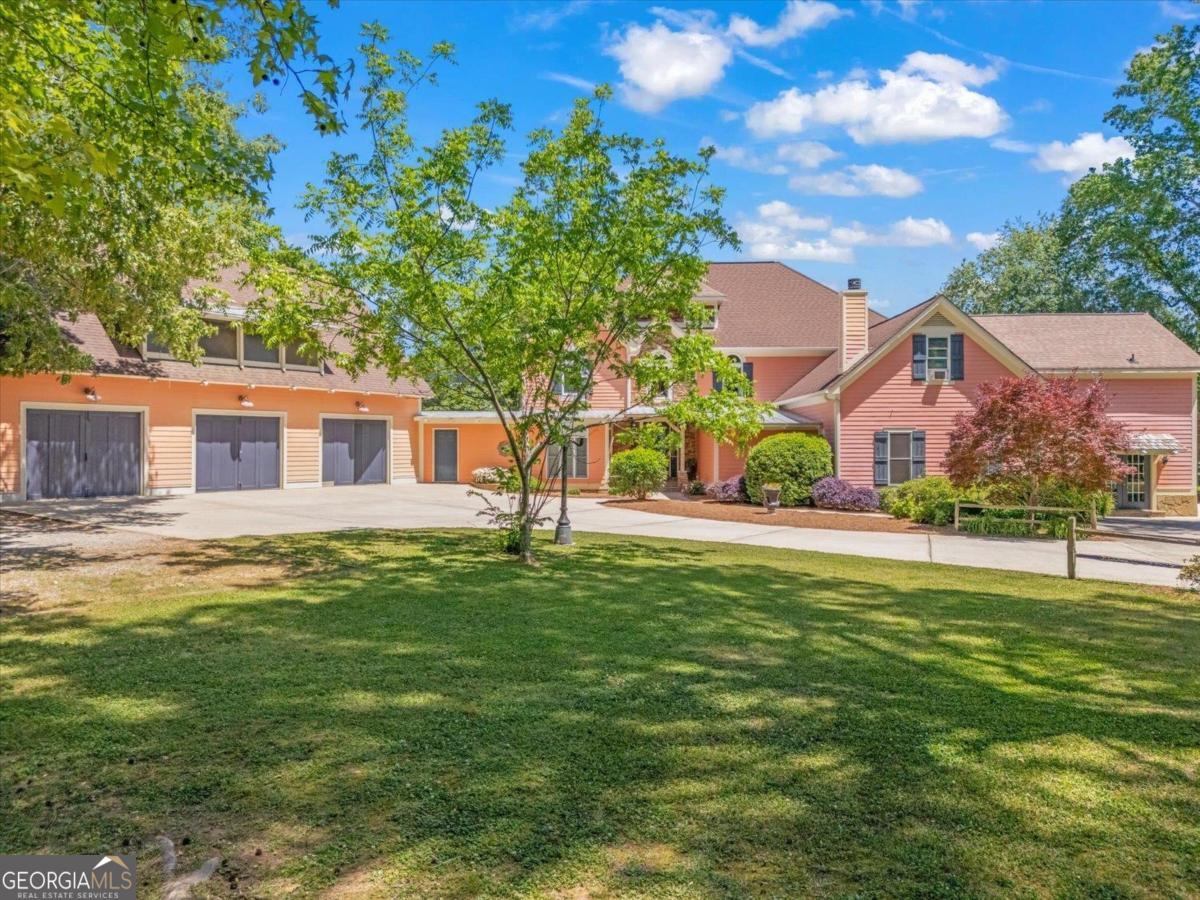 1741 Indian Woods