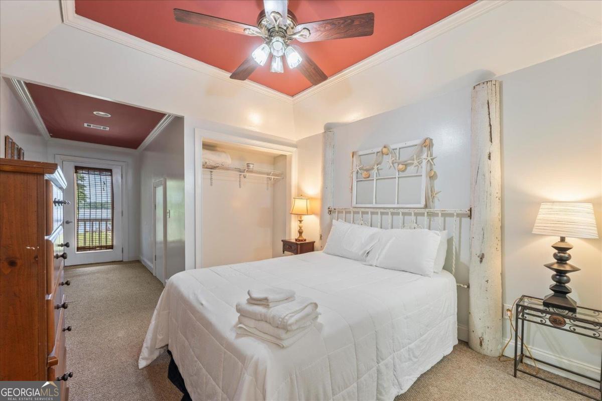1741 Indian Woods