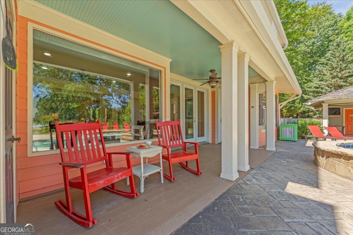 1741 Indian Woods