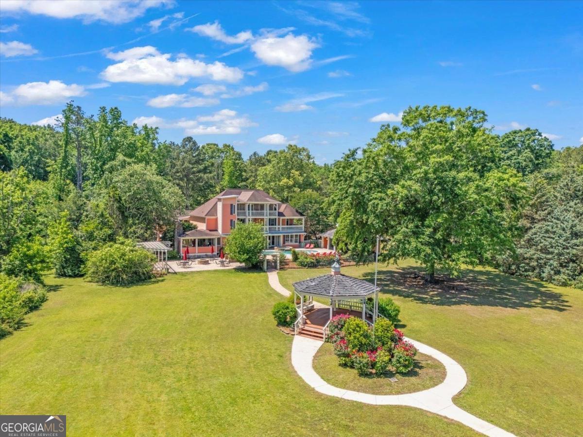 1741 Indian Woods