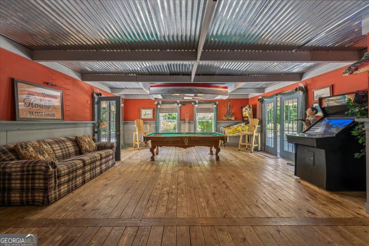1741 Indian Woods