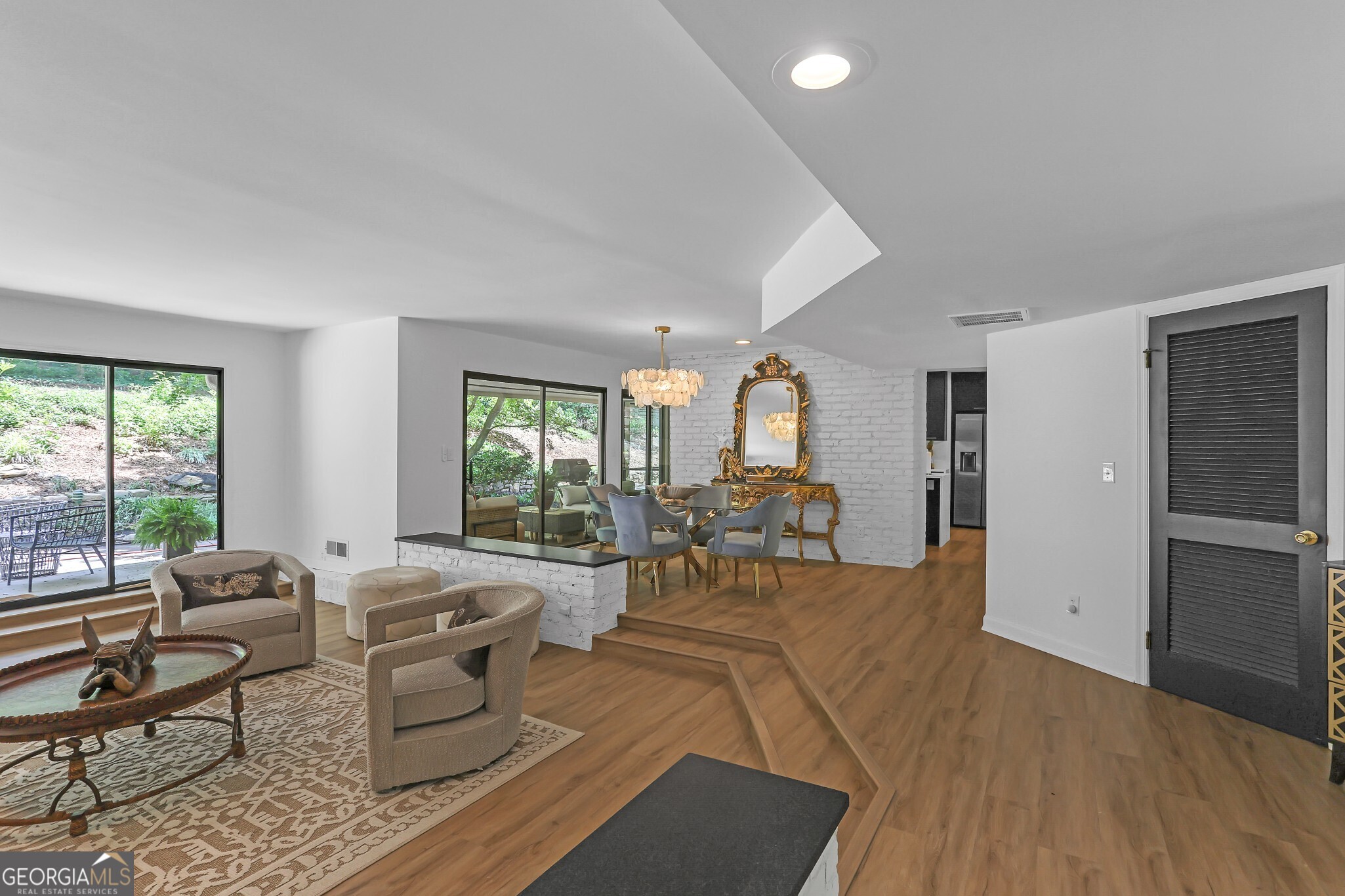 5384 Pheasant Run
