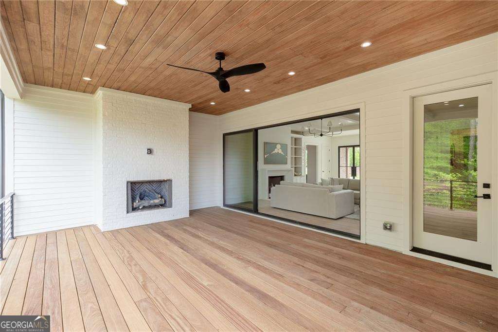 10908 Woodstock Road