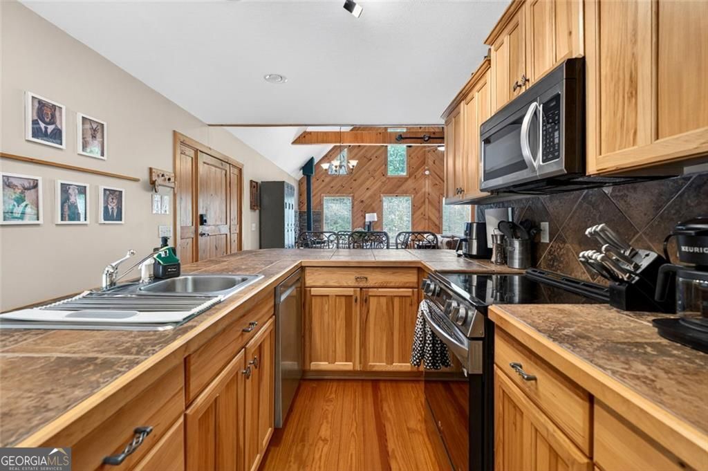 1 Thurmond Walker Road