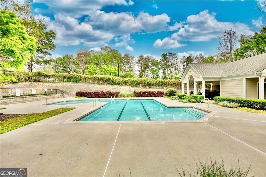 6115 Woodland Lane