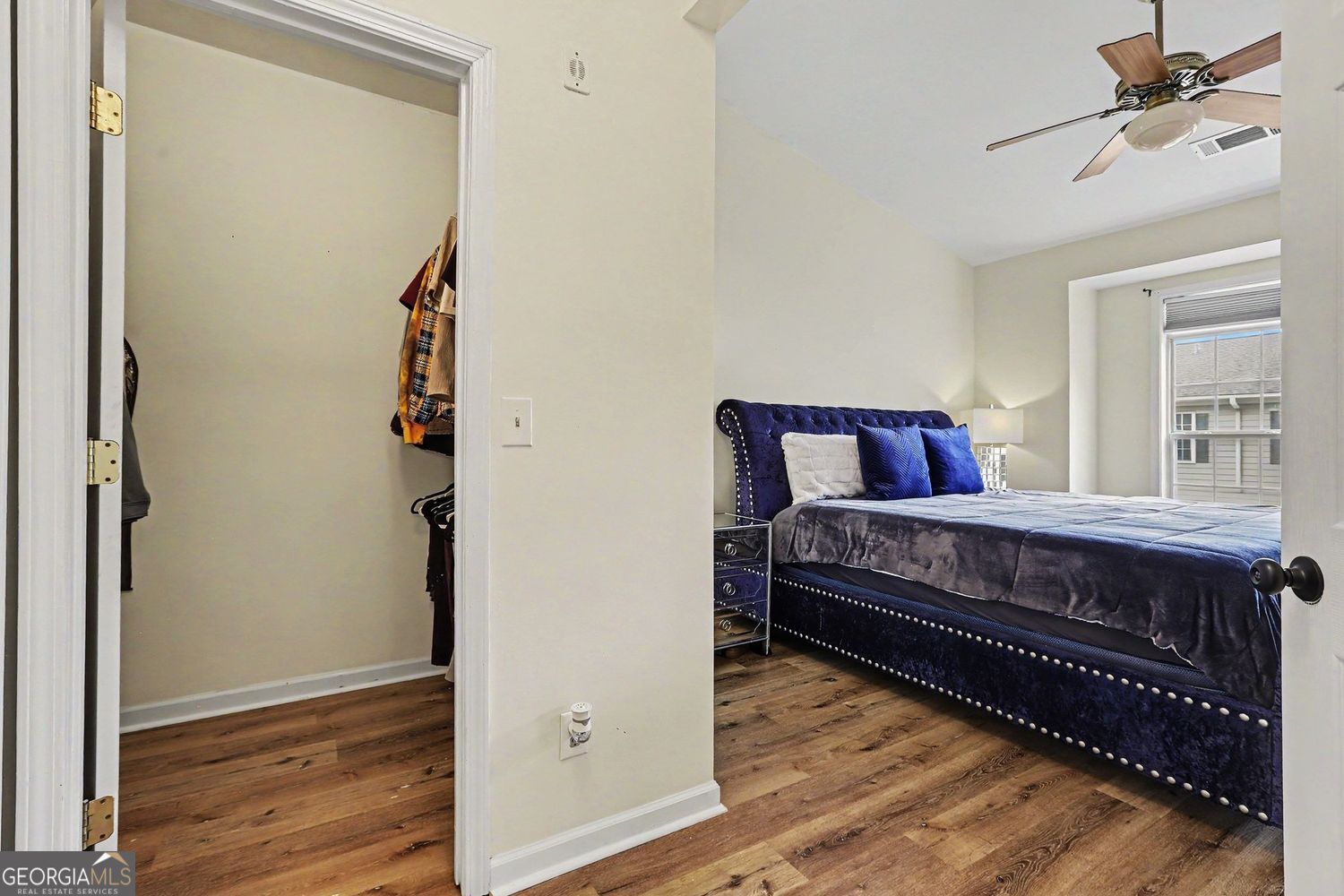 6115 Woodland Lane
