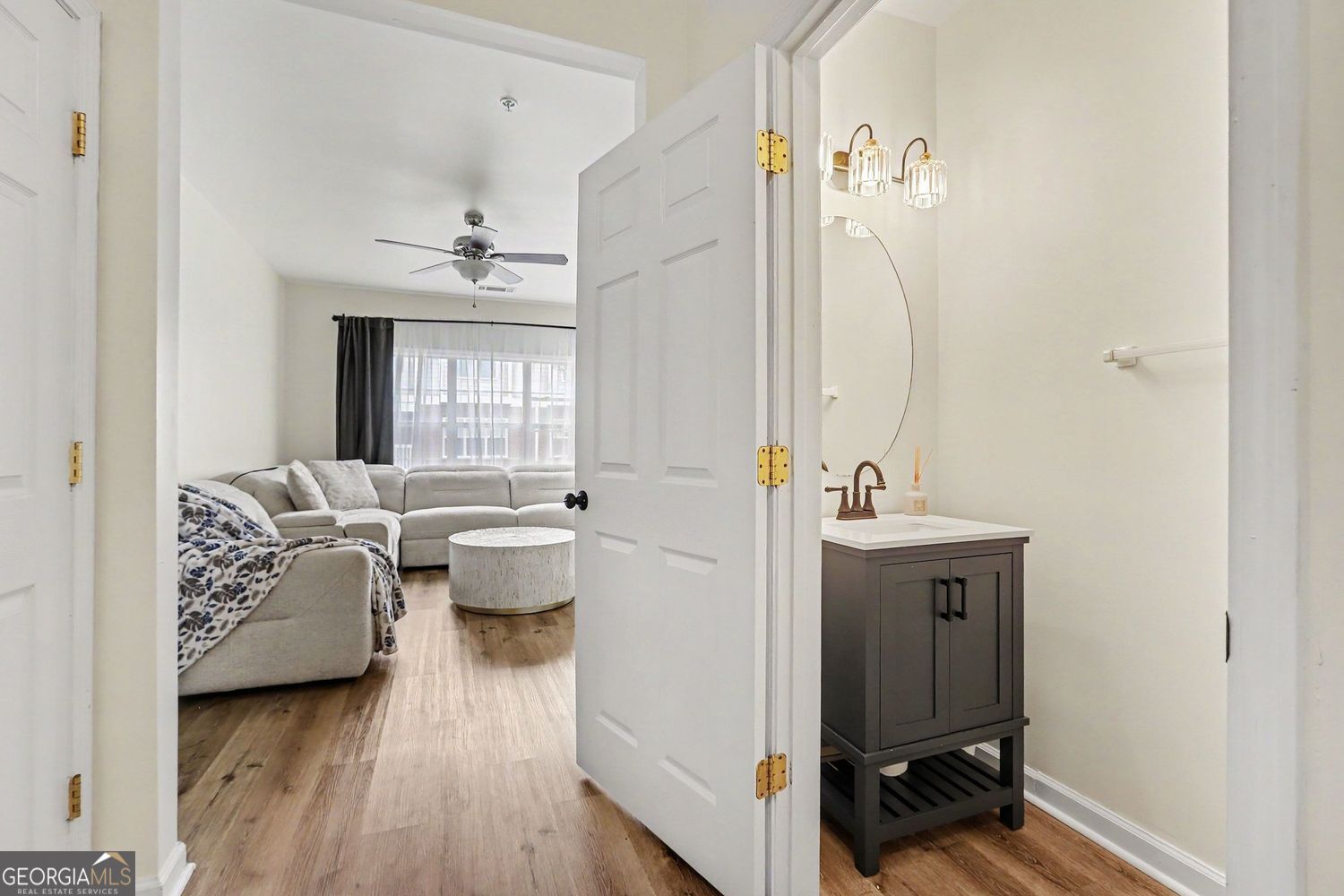 6115 Woodland Lane