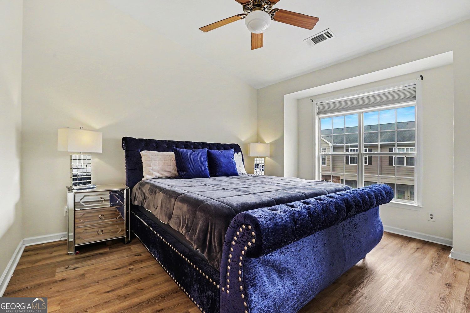 6115 Woodland Lane