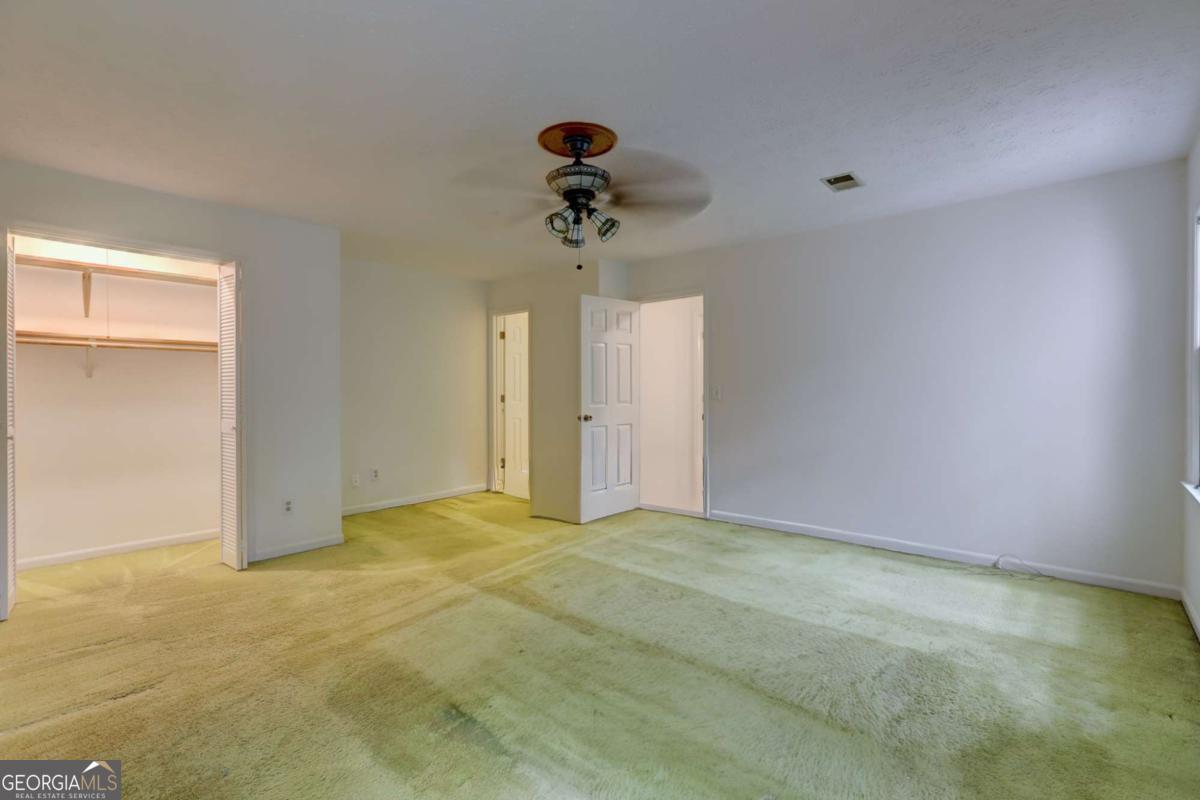 2737 Hearthstone Circle